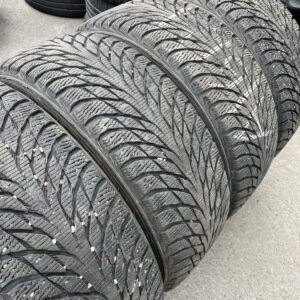 Nokian Hakkapeliitta R2 205/55R16 94R