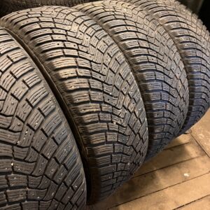 Continental IceContact 3 235/55R19 105T