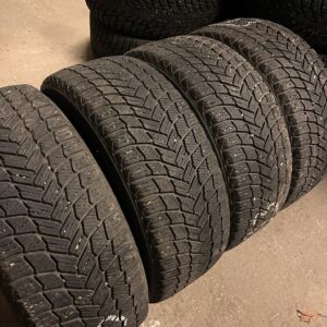Michelin X-Ice Snow 215/55R17 98H