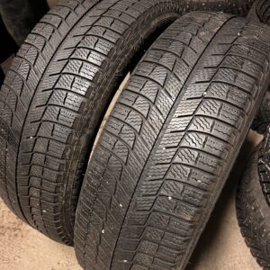 Michelin X-Ice Xi3 215/65R17 99T