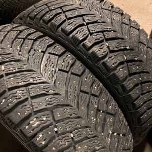 Michelin X-Ice North 4 195/60R16 93T