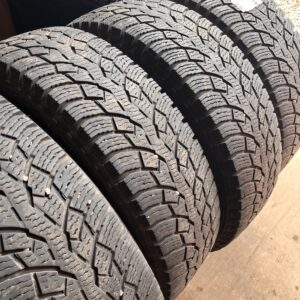 Nokian Hakkapeliitta CR4 195/75R16C 107/105R