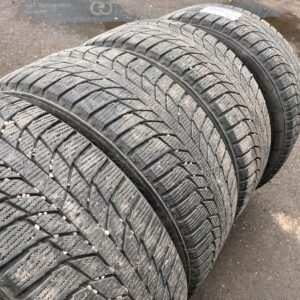 Triangle Snowlink 235/45R18 98R
