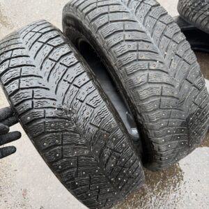 Michelin X-Ice North 4 215/65R17 103T
