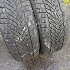 Goodyear UltraGrip Ice 2 215/55R17 98T