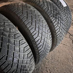 Continental VikingContact 7 255/55R19 111T