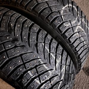 Michelin X-Ice North 4 SUV 235/55R19 105T