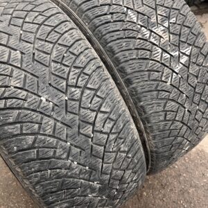 Nokian Hakkapeliitta R5 EV 235/45R18 98T