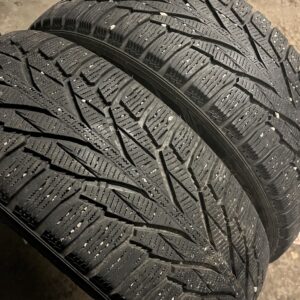 Nokian Hakkapeliitta R2 215/60R17 100R